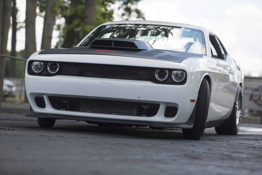  Dodge Challenger Drag Pak by Mopar 2015 года  (фото 2 из 12)